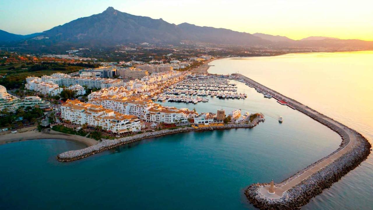 Cozy 2-Bed 2-Bathroom Apartment In Marbella Town Centre Eksteriør bilde