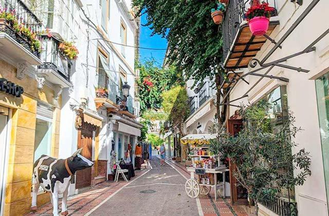 Cozy 2-Bed 2-Bathroom Apartment In Marbella Town Centre Eksteriør bilde