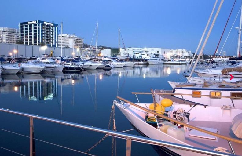 Cozy 2-Bed 2-Bathroom Apartment In Marbella Town Centre Eksteriør bilde