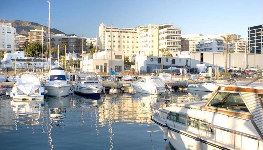 Cozy 2-Bed 2-Bathroom Apartment In Marbella Town Centre Eksteriør bilde